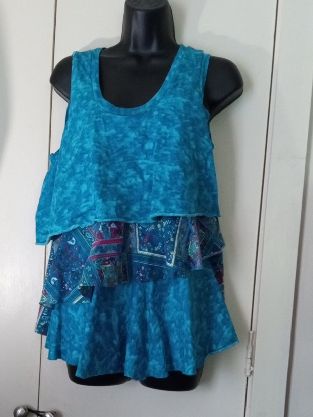 Take Two Women's Layered Boho Teal Sleeveless Tank Top with Geometric Designs M